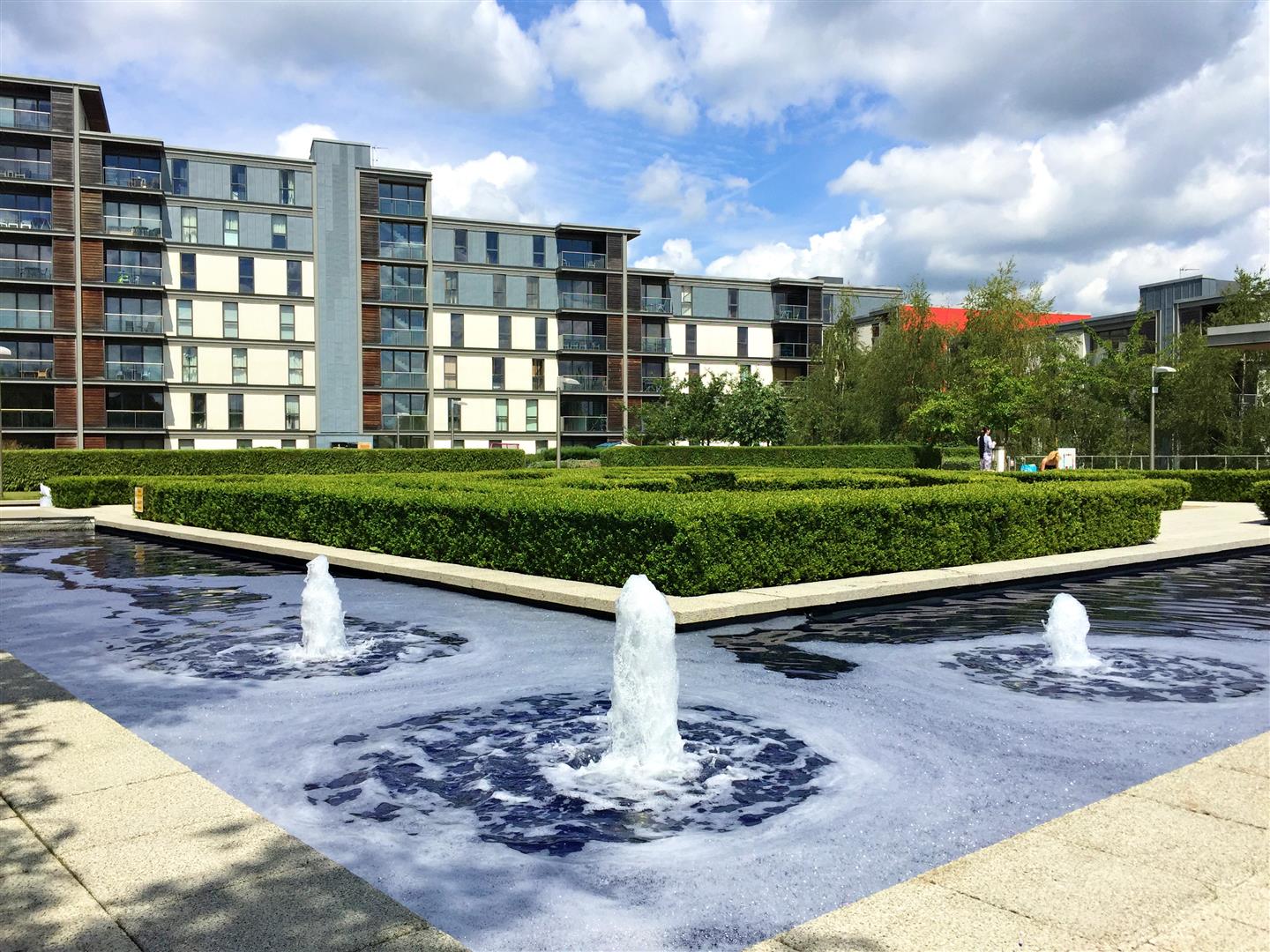 304 South Row, Milton Keynes